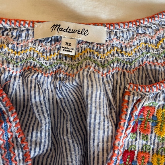 Blouse - Picture 2 of 2